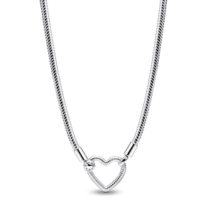 Collar de Cadena de Serpiente con Hebilla de Corazón