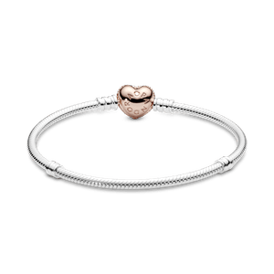 Brazalete Pandora Moments cadena de serpiente con broche brillante de corazón en Recubrimiento en Oro Rosa de 14k