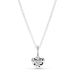 Collar de corazón con estrellas y luna azul brillante