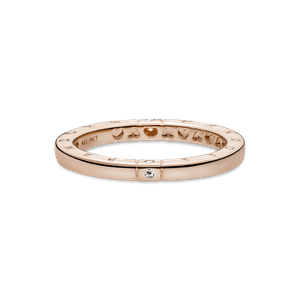 Anillo Con Logotipo Y Corazones Recubrimiento en Oro Rosa de 14k