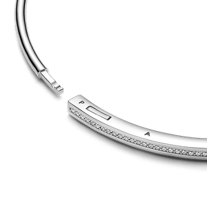 Brazalete rígido I-D Pandora Signature Pandora Plata Esterlina